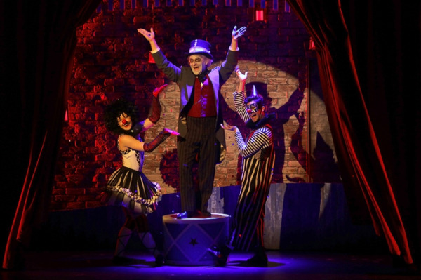 Daisy Wright, Michael Thomas Holmes, and Alex Stewart in Goodspeed's A CONNECTICUT CHRISTMAS CAROL. (c)Diane Sobolewski